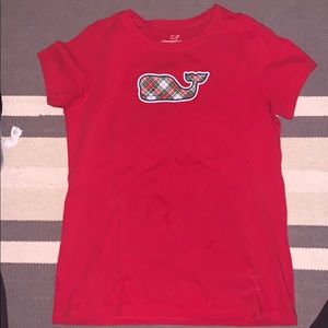 Vineyard vines t-shirt